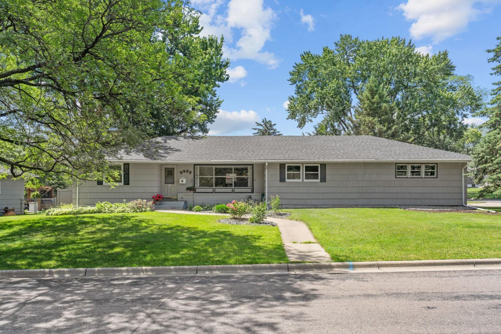 9435 W 14th Street, Saint Louis Park, MN 55426 Main Photo