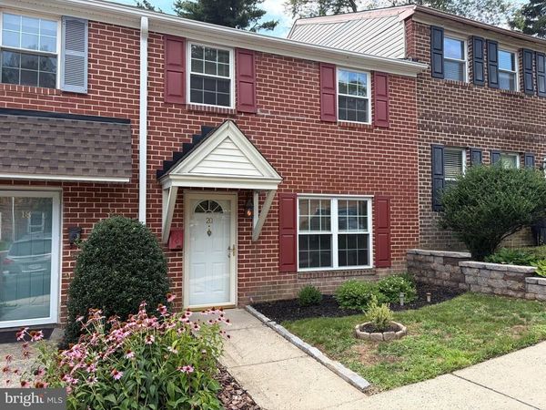 20 CONSTITUTION AVENUE, DOYLESTOWN, PA 18901