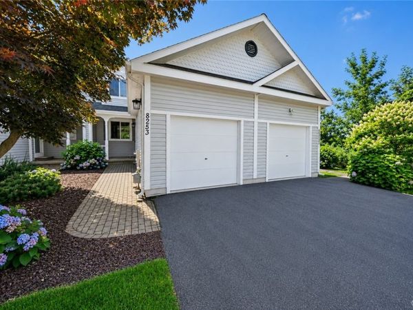 8253 Boatwatch Drive, Baldwinsville, NY 13027