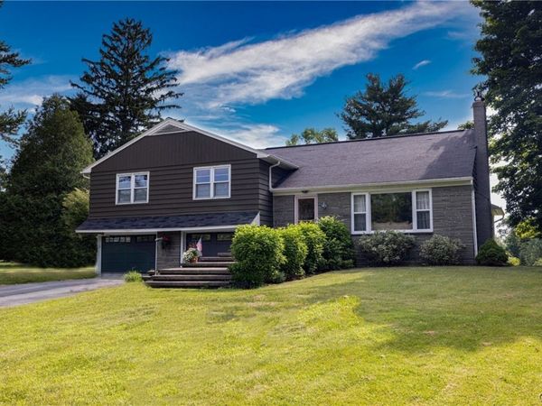 105 E Lake Street , Skaneateles, NY 13152