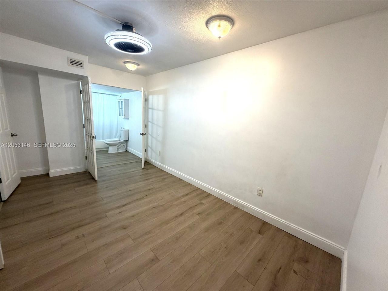 1770 NE 191st St , Unit 204-1, Miami, FL 33179 Photo