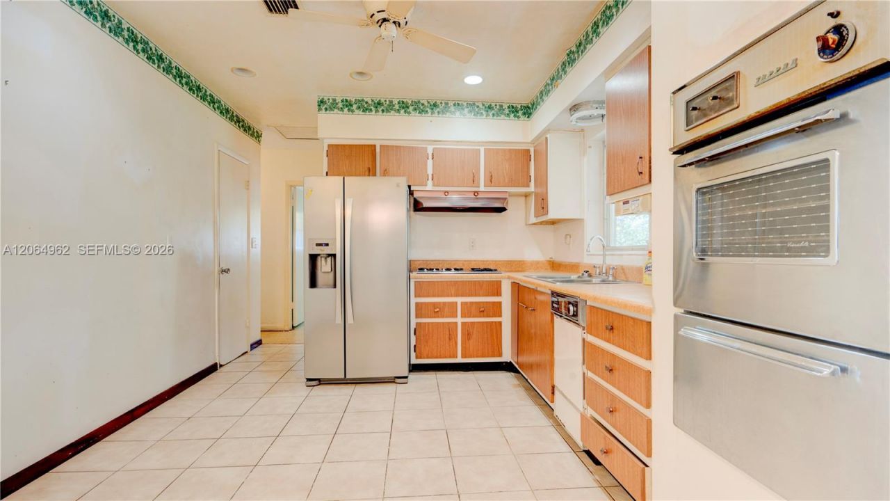 1730 SW 97th Pl , Miami, FL 33165 Photo