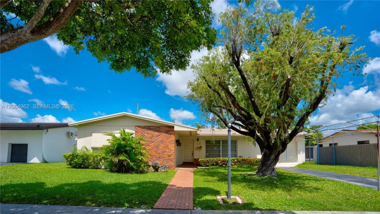 1730 SW 97th Pl , Miami, FL 33165 Photo