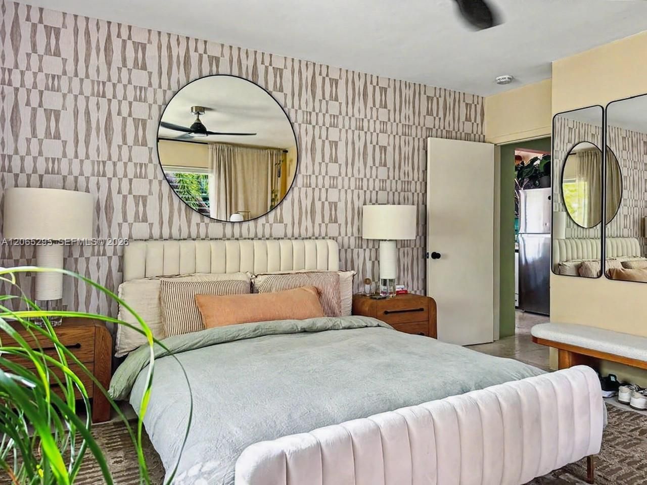 1127 Meridian Ave, Unit 8-1127, Miami Beach, FL 33139 Photo