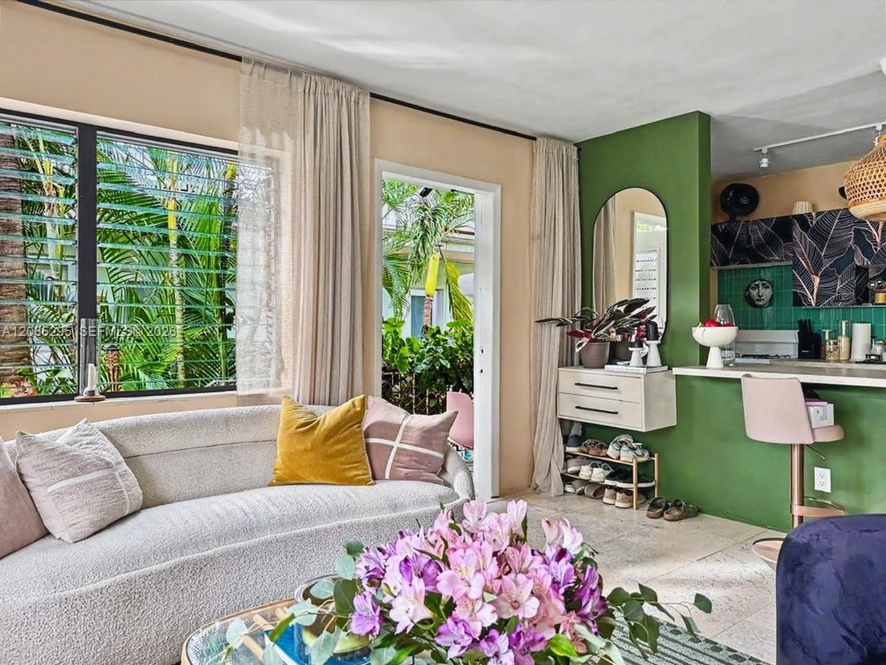 1127 Meridian Ave, Unit 8-1127, Miami Beach, FL 33139 Photo