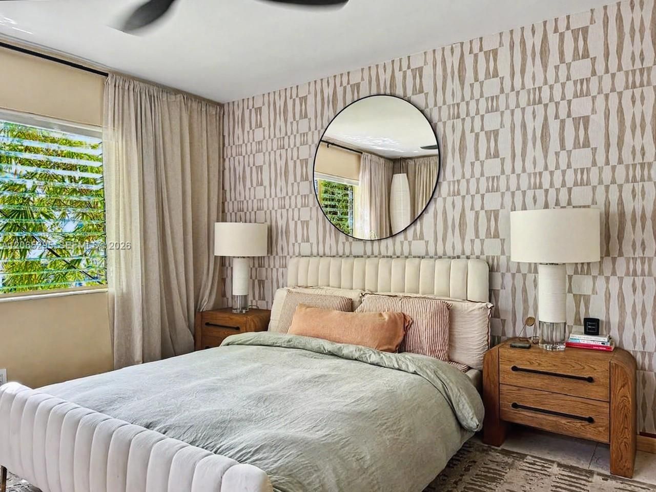 1127 Meridian Ave, Unit 8-1127, Miami Beach, FL 33139 Photo