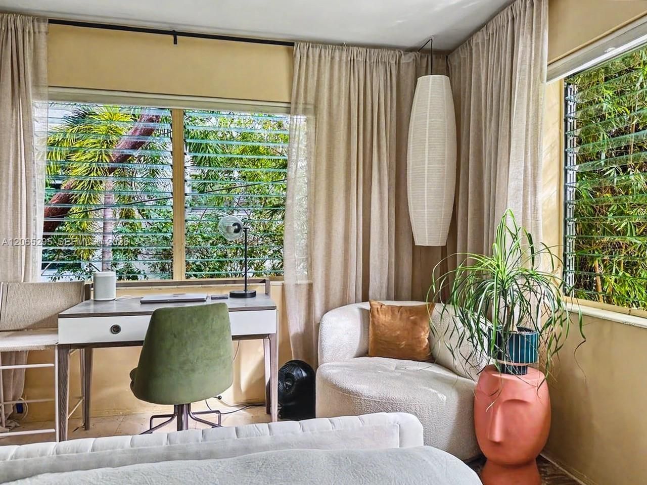 1127 Meridian Ave, Unit 8-1127, Miami Beach, FL 33139 Photo