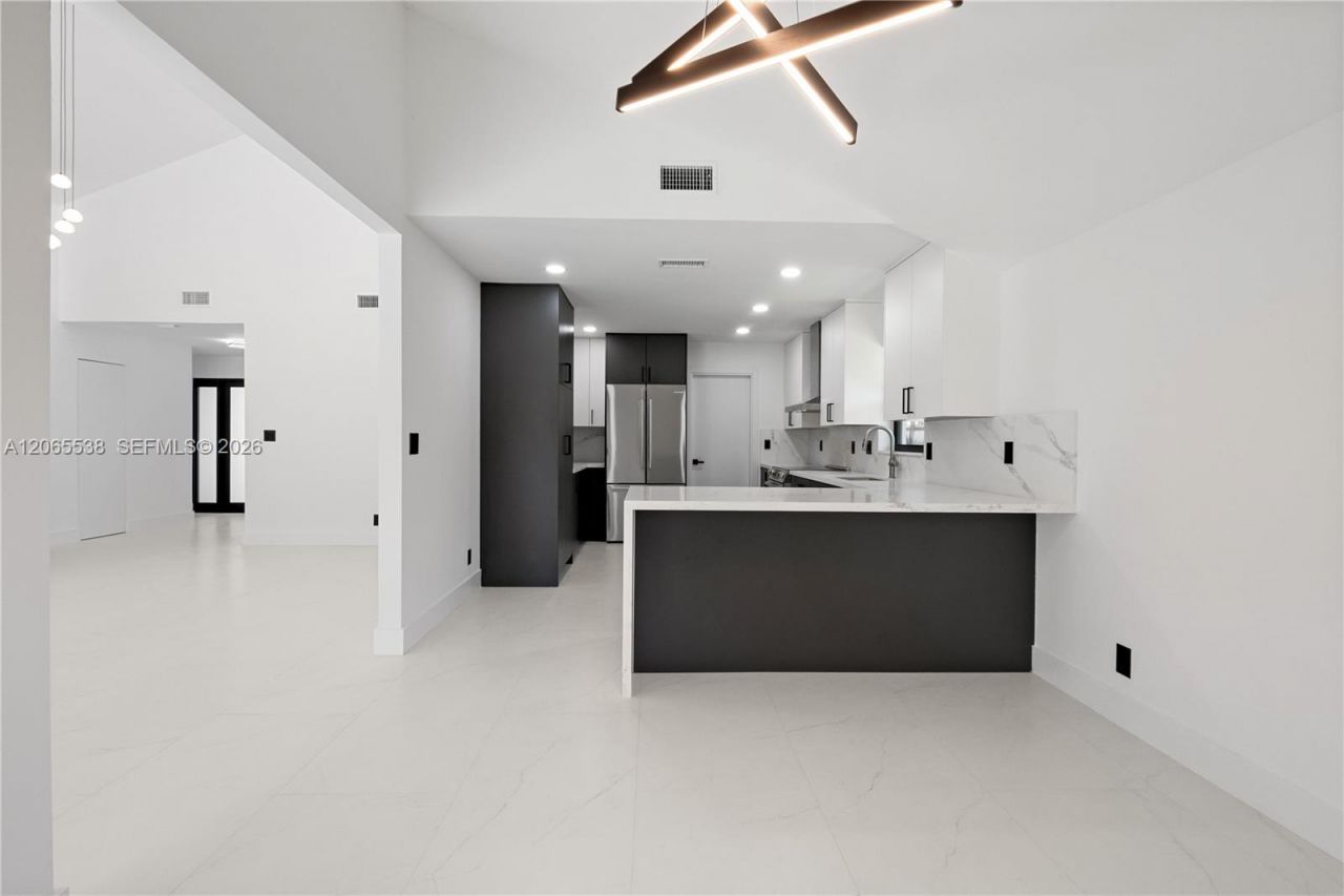 1543 SW 1st Ave , Boca Raton, FL 33432 Photo