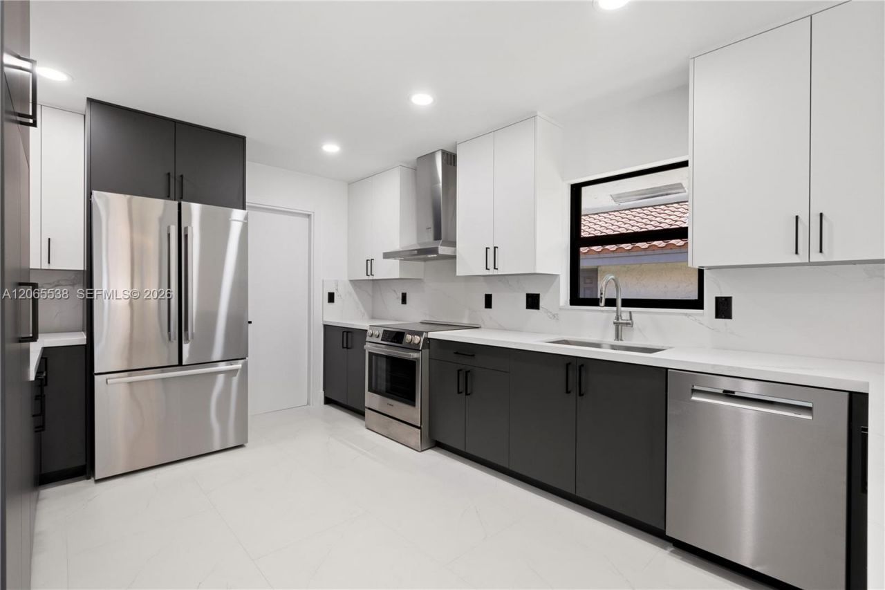 1543 SW 1st Ave , Boca Raton, FL 33432 Photo