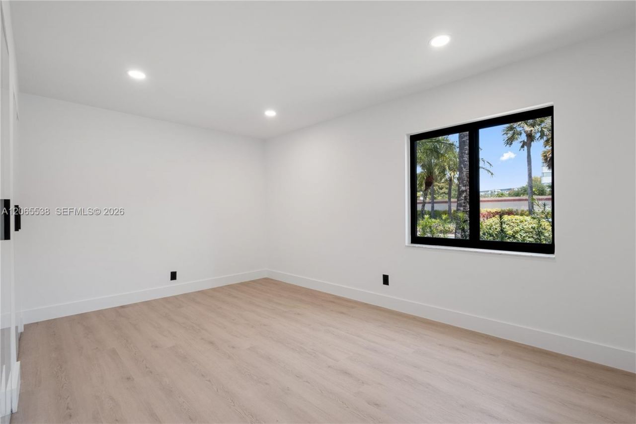 1543 SW 1st Ave, Boca Raton, FL 33432 Photo