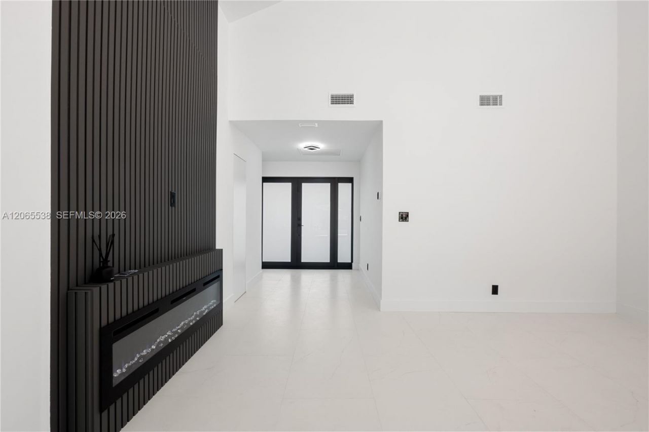 1543 SW 1st Ave , Boca Raton, FL 33432 Photo