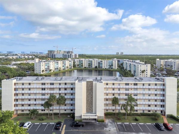 141 SE 3rd avenue , Unit 101, Dania Beach, FL 33004