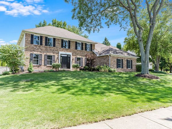 6S115 New Castle Road , Naperville, IL 60540