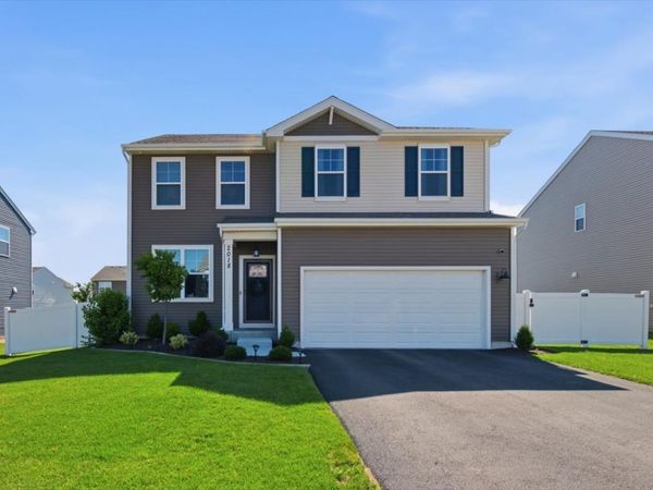 2018 Winterberry Trail , Wonder Lake, IL 60097