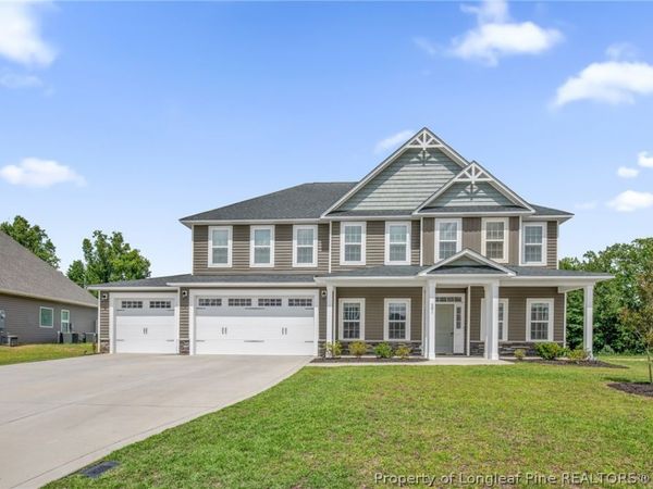 581 Bridgehaven Drive, Raeford, NC 28376