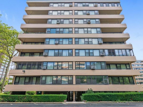 10-10 166 Street , Unit 5D, Beechhurst, NY 11357