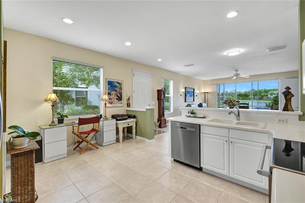 15776 Marcello Cir, Unit 180, Naples, FL 34110 Photo