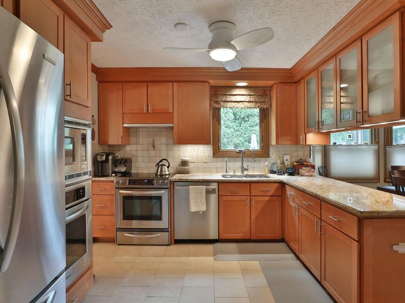 5200 Buckeye Grove, Columbus, OH 43214 Photo 11