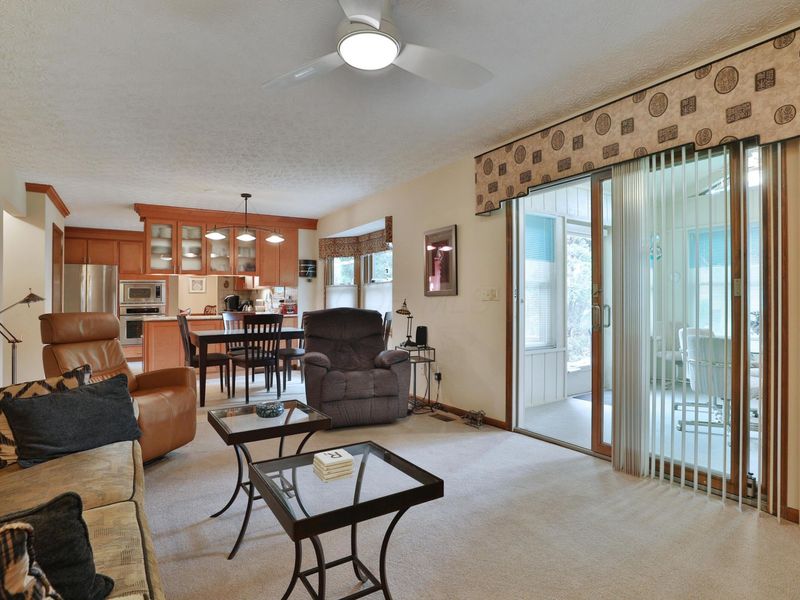 5200 Buckeye Grove, Columbus, OH 43214 Photo 16