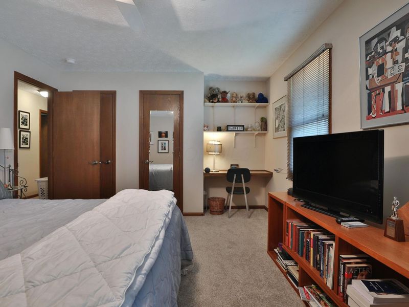 5200 Buckeye Grove, Columbus, OH 43214 Photo 23