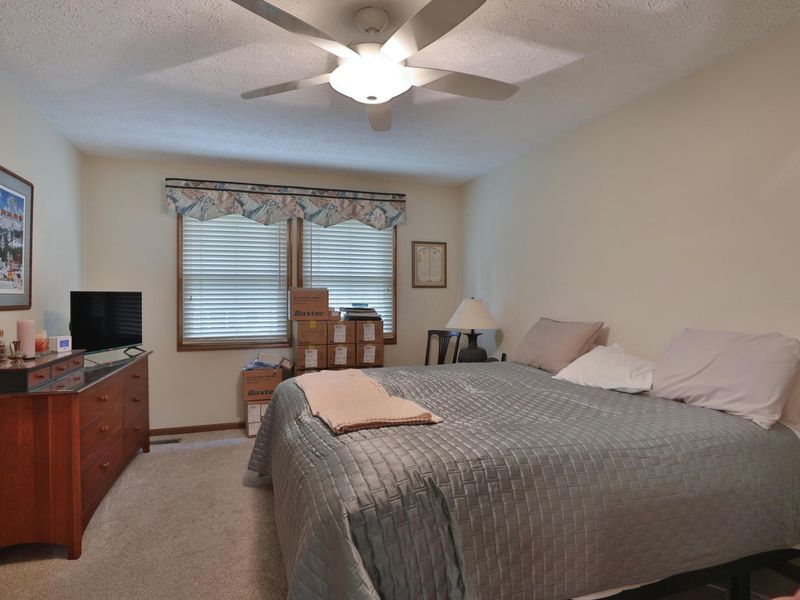 5200 Buckeye Grove, Columbus, OH 43214 Photo 26