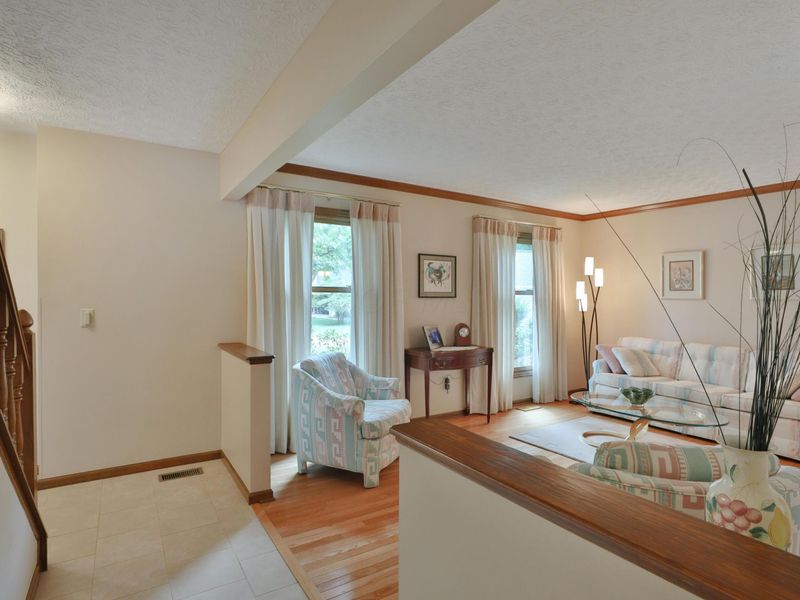 5200 Buckeye Grove, Columbus, OH 43214 Photo 5