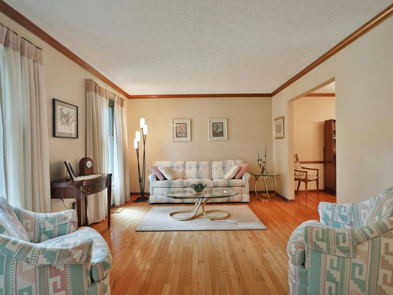 5200 Buckeye Grove, Columbus, OH 43214 Photo 6