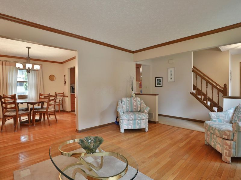 5200 Buckeye Grove, Columbus, OH 43214 Photo 8