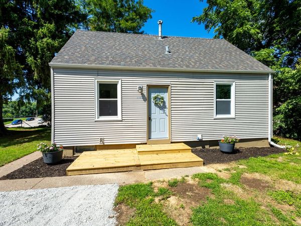 2109 E Locust Street , Davenport, IA 52803