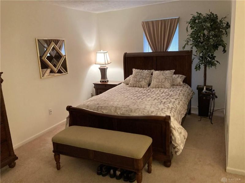 3050 Valerie Arms Drive, Harrison Township, OH 45405 Photo 8
