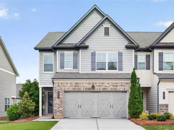 5524 Garens Way , Flowery Branch, GA 30542
