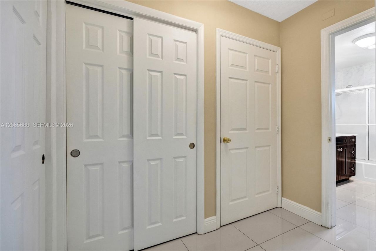215 SE 3rd Ave, Unit 501C, Hallandale Beach, FL 33009 Photo