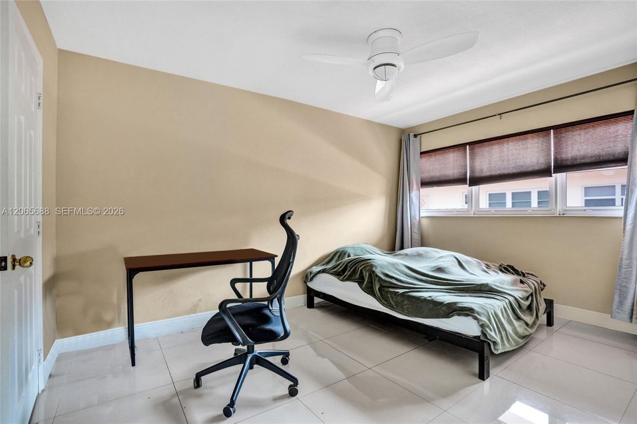 215 SE 3rd Ave, Unit 501C, Hallandale Beach, FL 33009 Photo