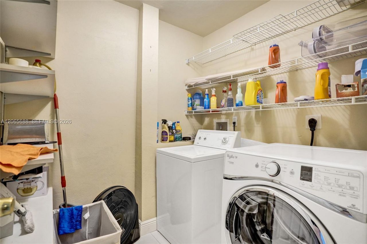 215 SE 3rd Ave, Unit 501C, Hallandale Beach, FL 33009 Photo