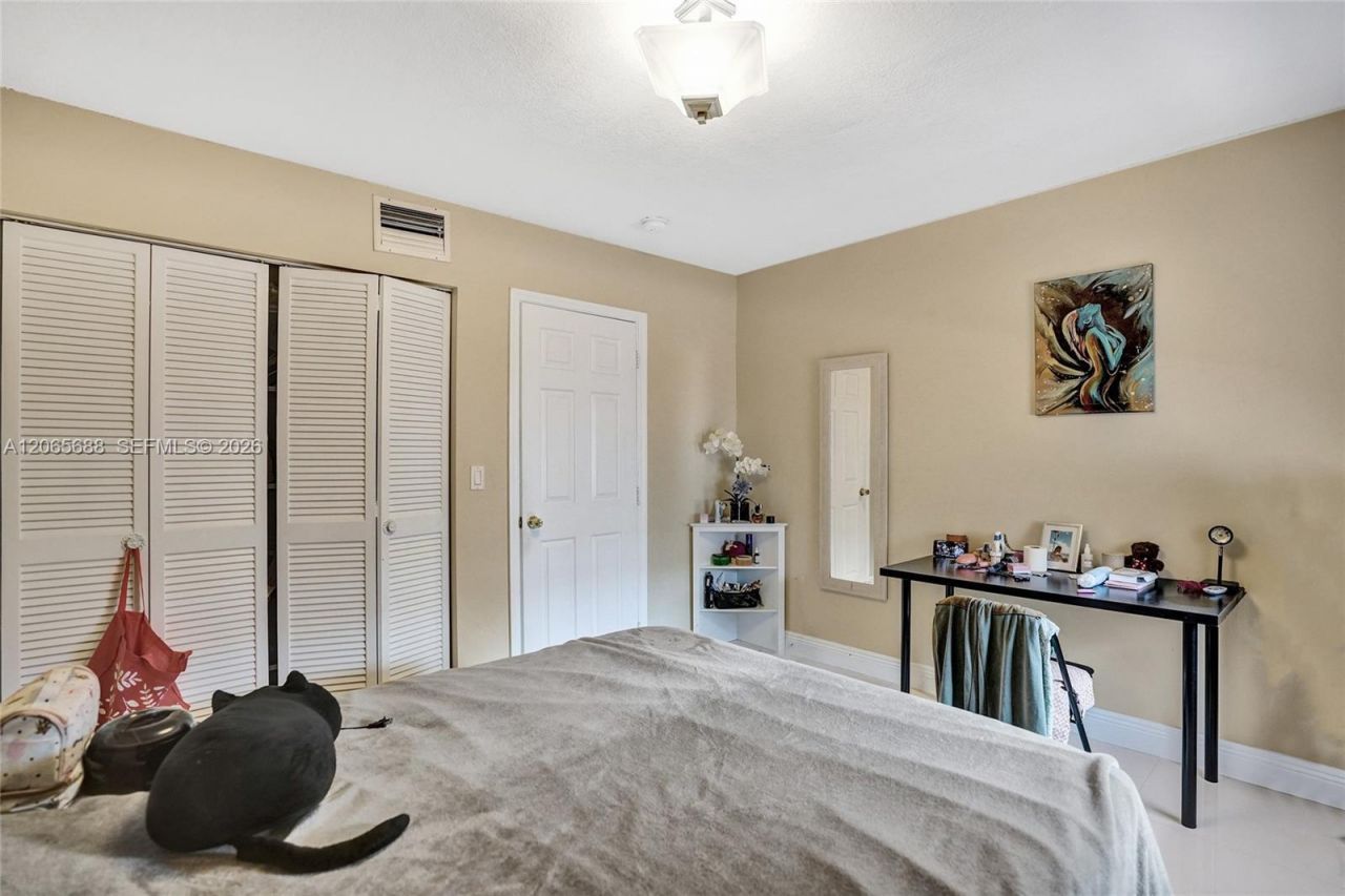 215 SE 3rd Ave, Unit 501C, Hallandale Beach, FL 33009 Photo
