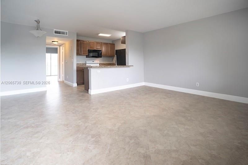 1606 W Meadows Cir W, Unit 1606, Boynton Beach, FL 33436 Photo