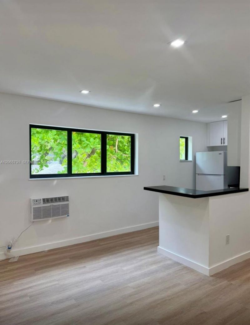 7521 NE 2nd Ct , Unit 3, Miami, FL 33138 Photo