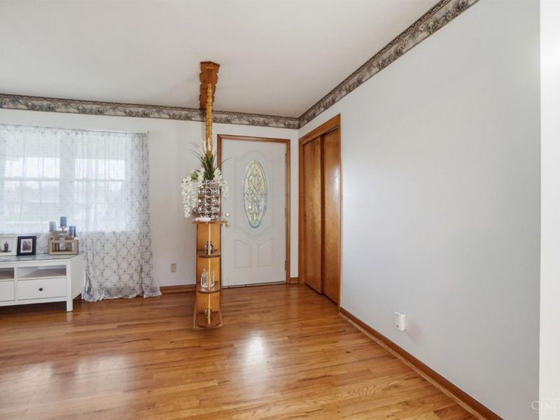 8738 Martz Paulin Road, Franklin Twp, OH 45005 Photo 5