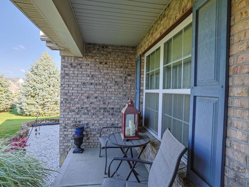 728 Sonya Court, Monroe, OH 45050 Photo 2