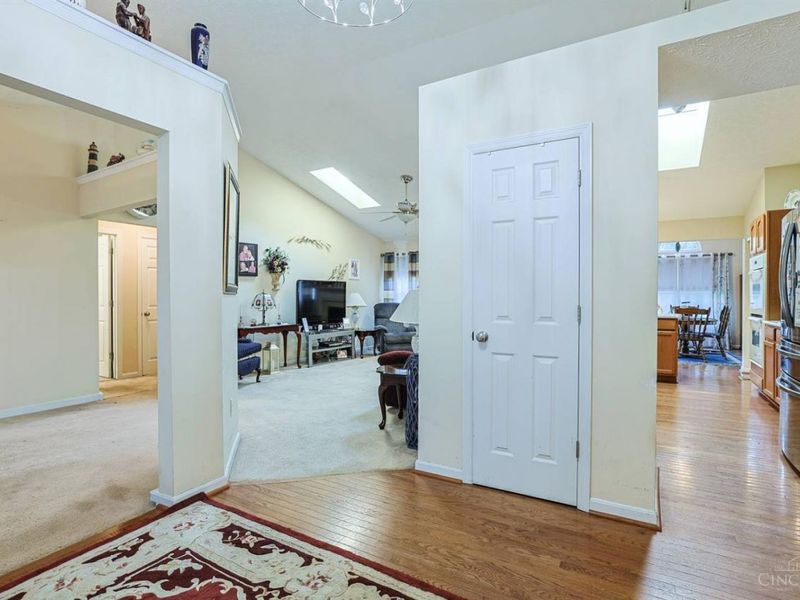 728 Sonya Court, Monroe, OH 45050 Photo 5
