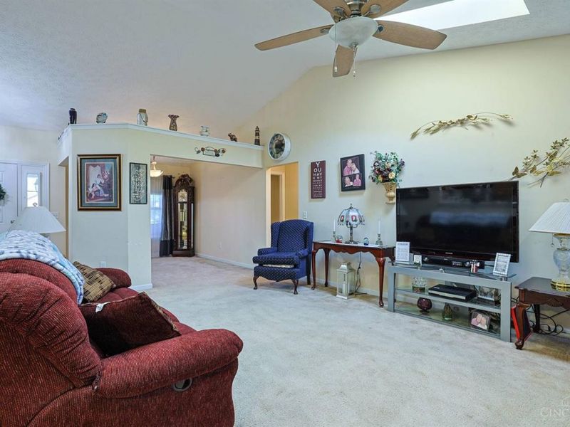 728 Sonya Court, Monroe, OH 45050 Photo 7