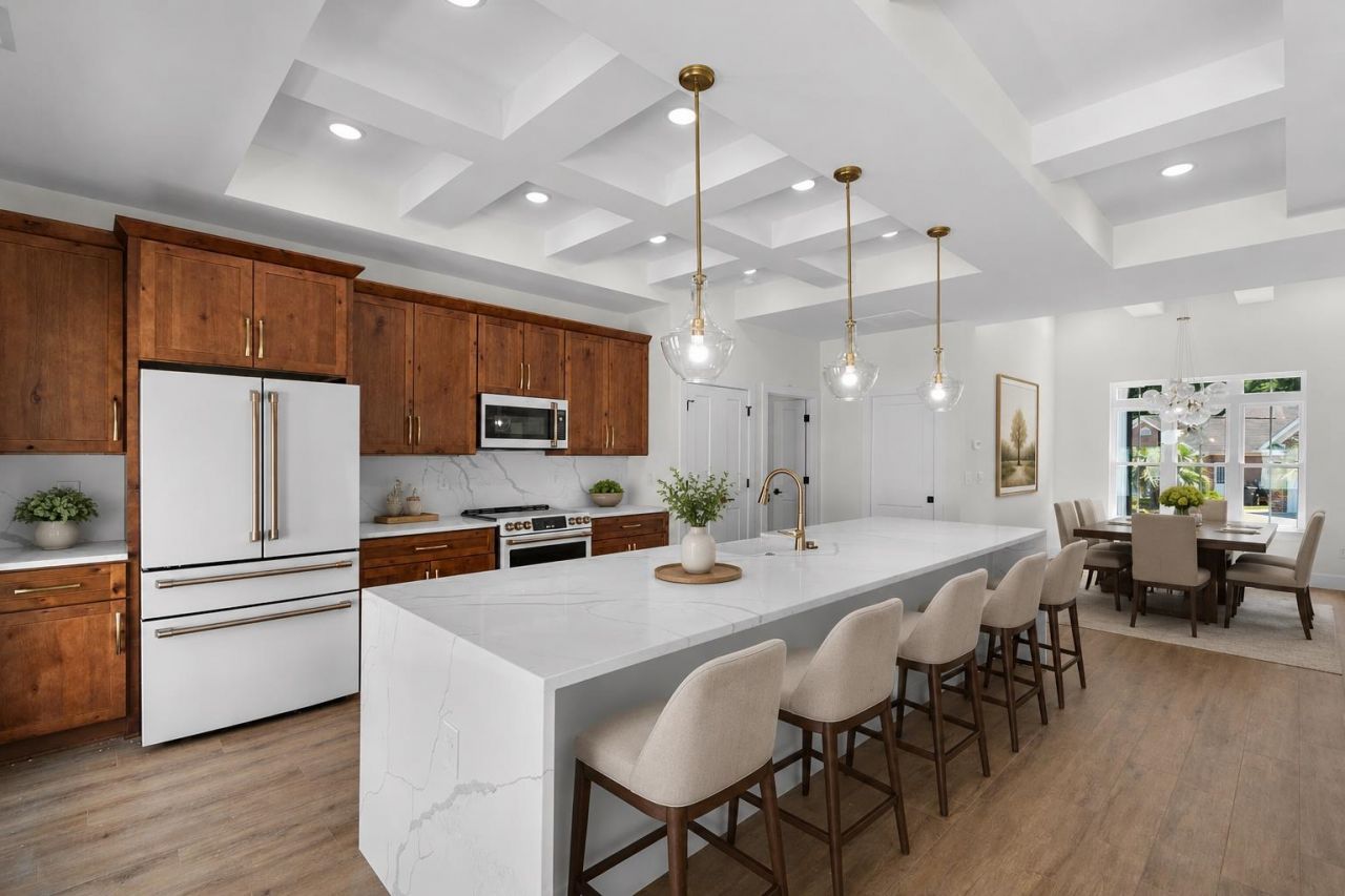 885 Cardinal Pl. Photo 6
