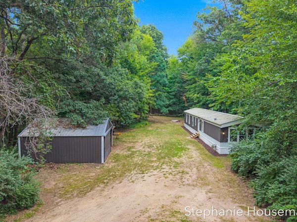 8394 Nugent Avenue NE, Rockford, MI 49341