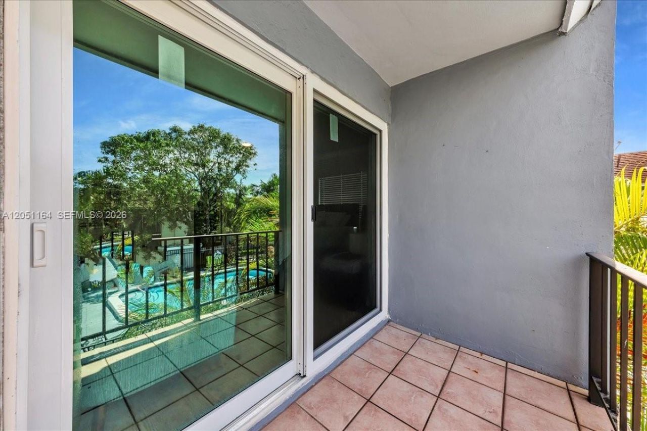 9225 SW 87th Ave, Unit A12, Miami, FL 33176 Photo