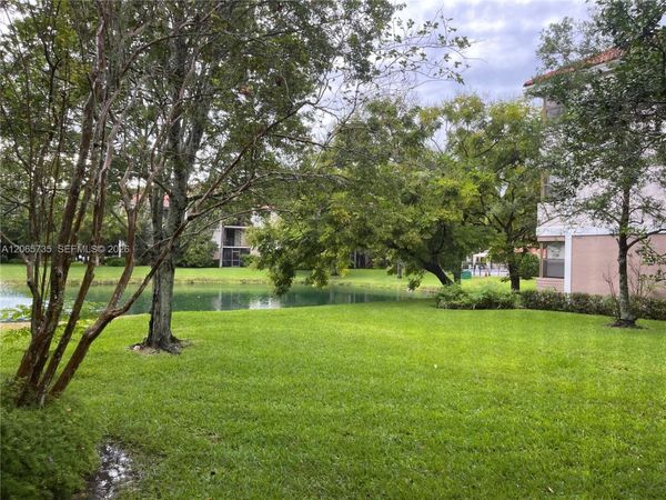 10101 W Sunrise Blvd , Unit 106, Plantation, FL 33322