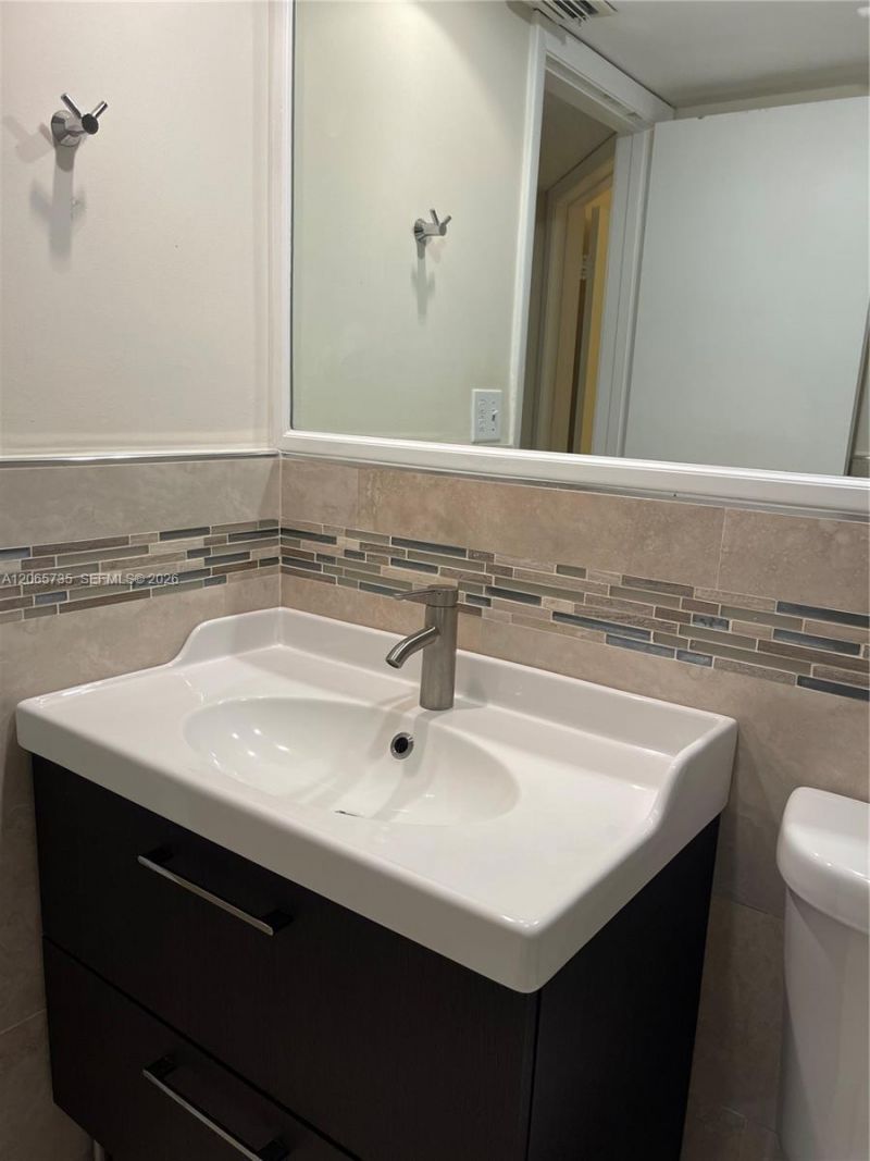 10101 W Sunrise Blvd , Unit 106, Plantation, FL 33322 Photo