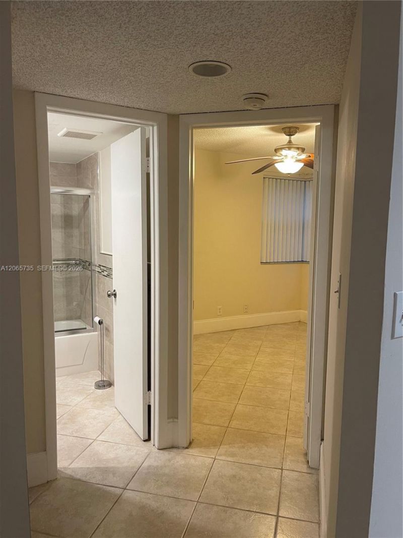 10101 W Sunrise Blvd , Unit 106, Plantation, FL 33322 Photo