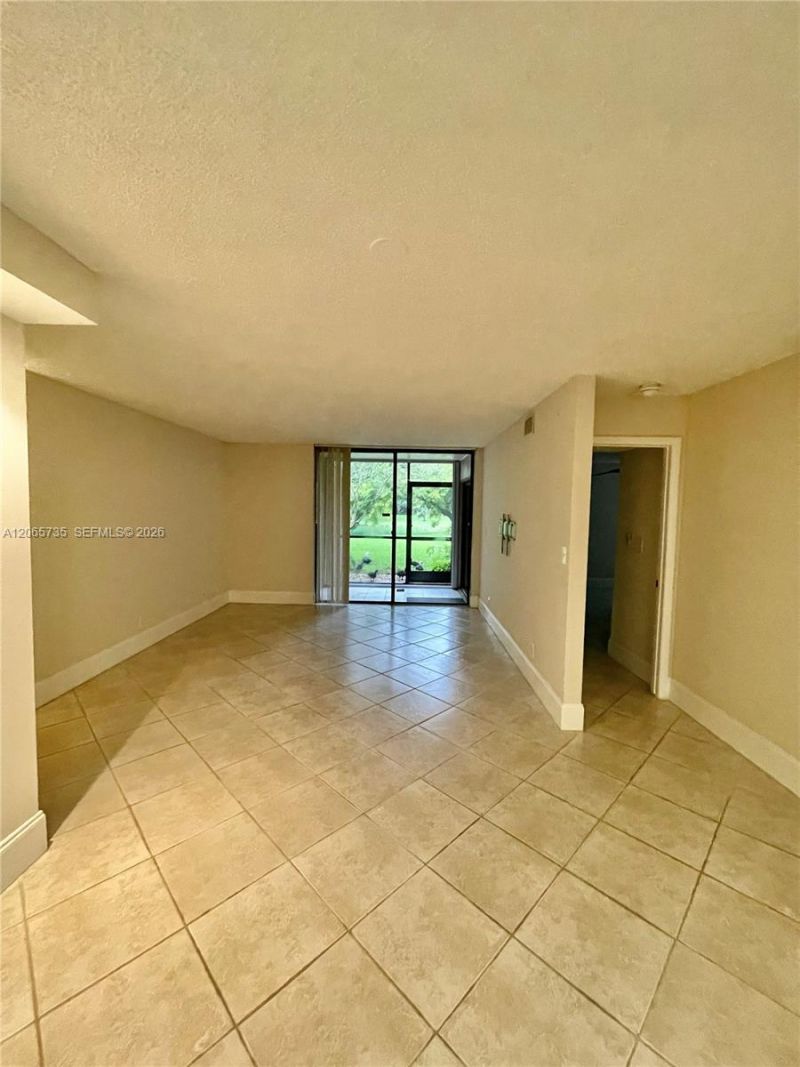 10101 W Sunrise Blvd , Unit 106, Plantation, FL 33322 Photo