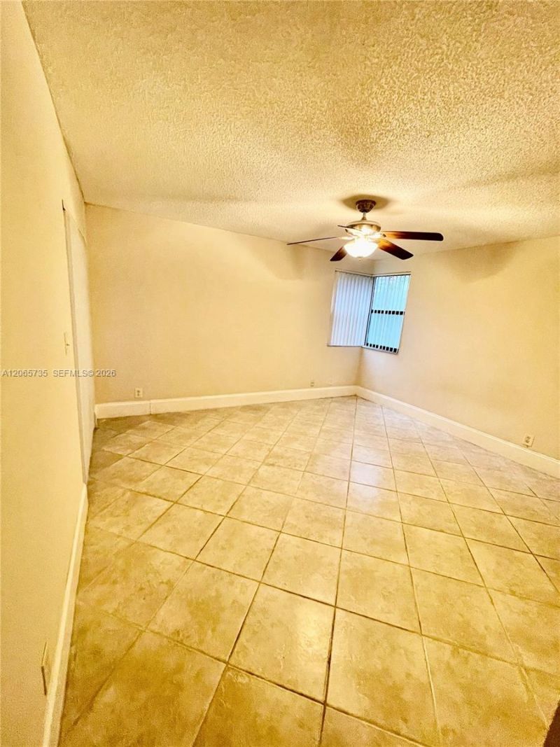 10101 W Sunrise Blvd , Unit 106, Plantation, FL 33322 Photo
