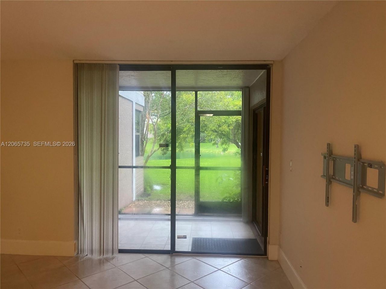 10101 W Sunrise Blvd , Unit 106, Plantation, FL 33322 Photo